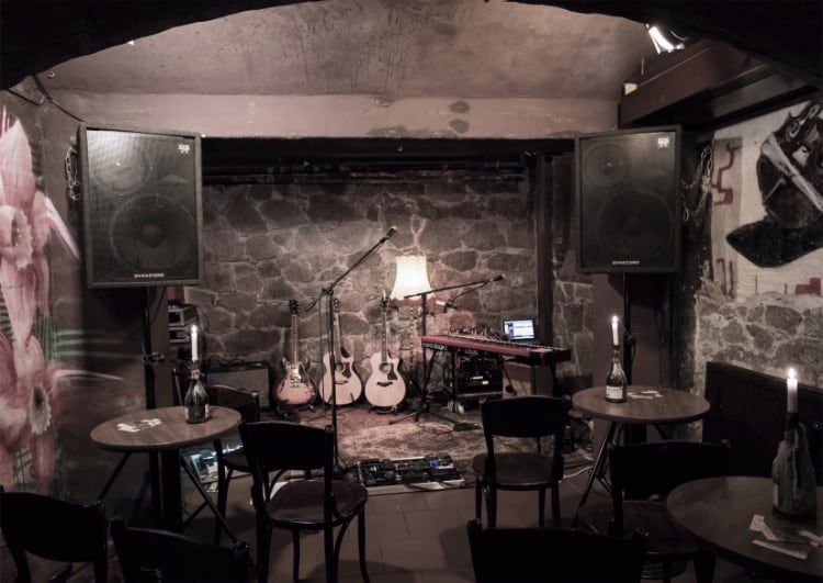 Der Mühlkeller in der Mühlstraße 14, bereit für den Salon